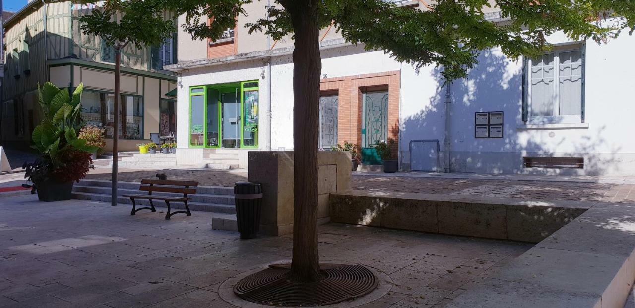 Au 36, Les Apparts Hotel Joigny Ngoại thất bức ảnh